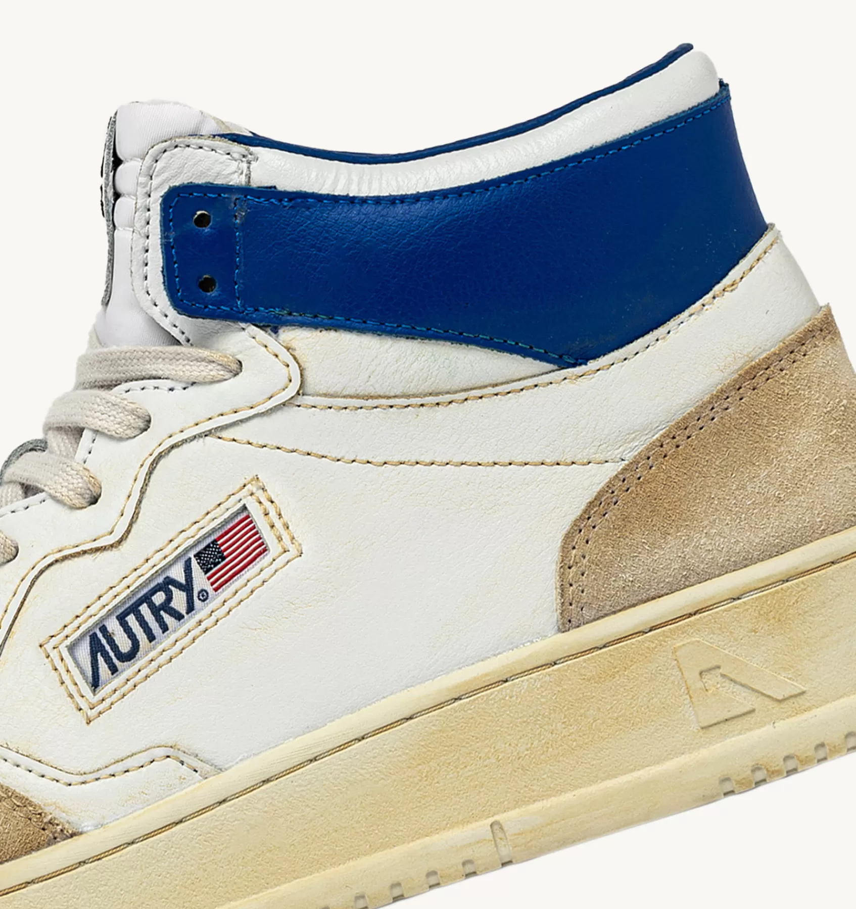 Männer AUTRY Sneakers Medalist Mid Super Vintage Aus Leder Yellowing Mit Weiss Und Blau