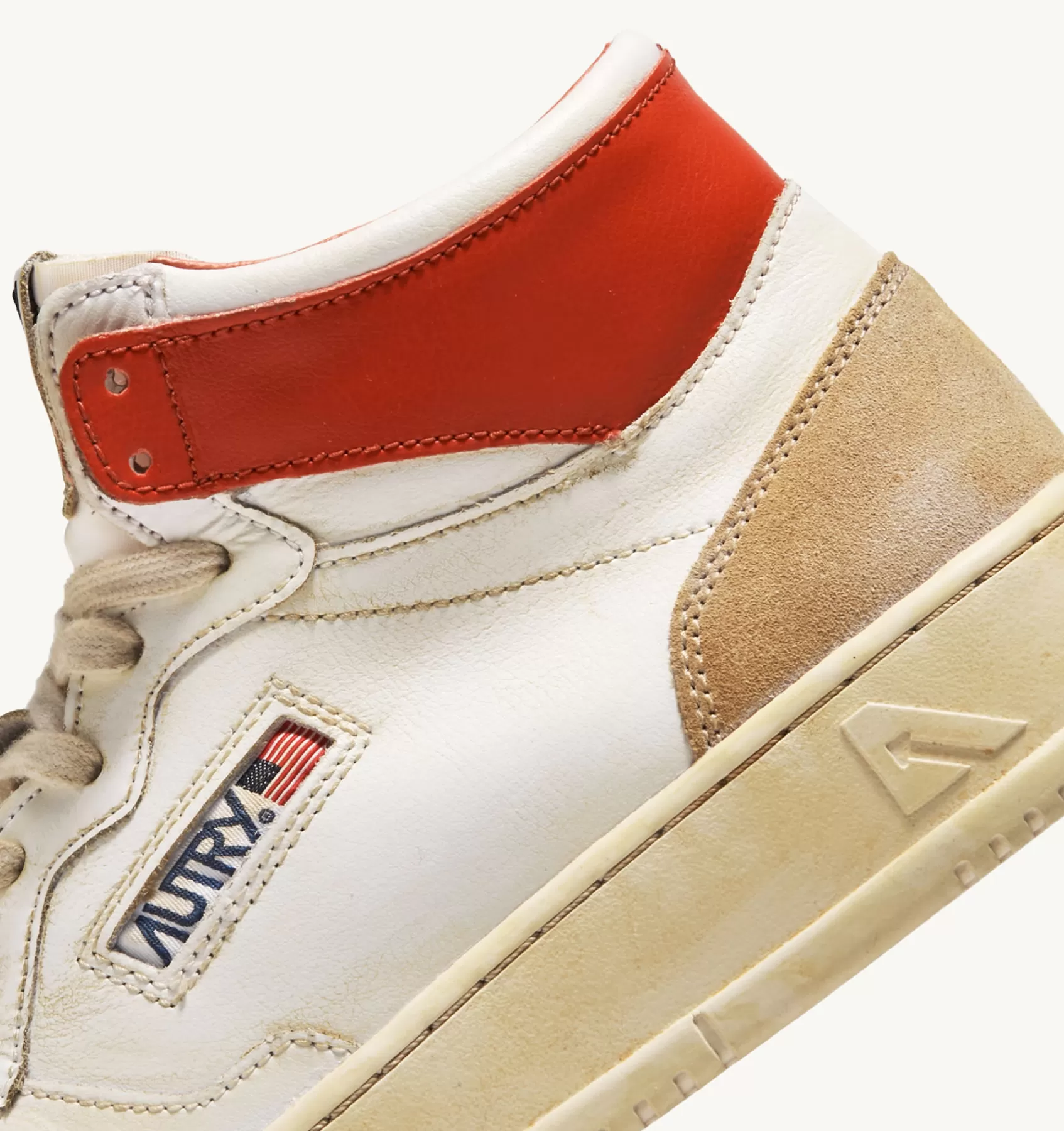 Männer AUTRY Sneakers Medalist Mid Super Vintage Aus Leder Yellowing Mit Weiss Und Orange