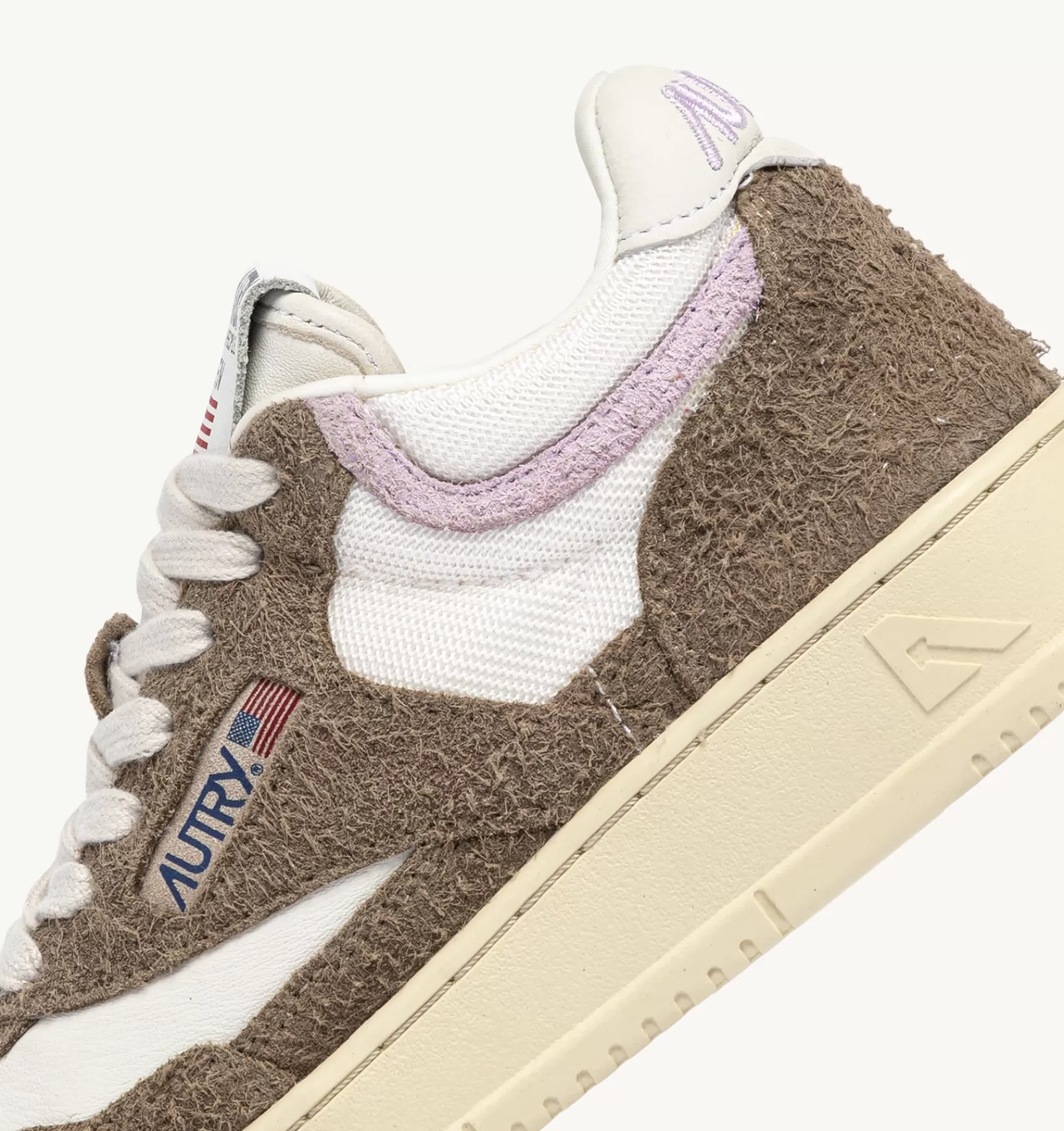 Frauen AUTRY Sneakers Open Mid Aus Zigenleder, Gewebe Und Wildleder In Weiss Mud Und Lila
